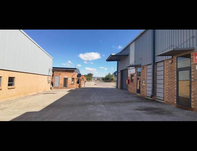 INDUSTRIAL PROPERTY TO RENT IN N4 GATEWAY INDUSTRIAL PARK